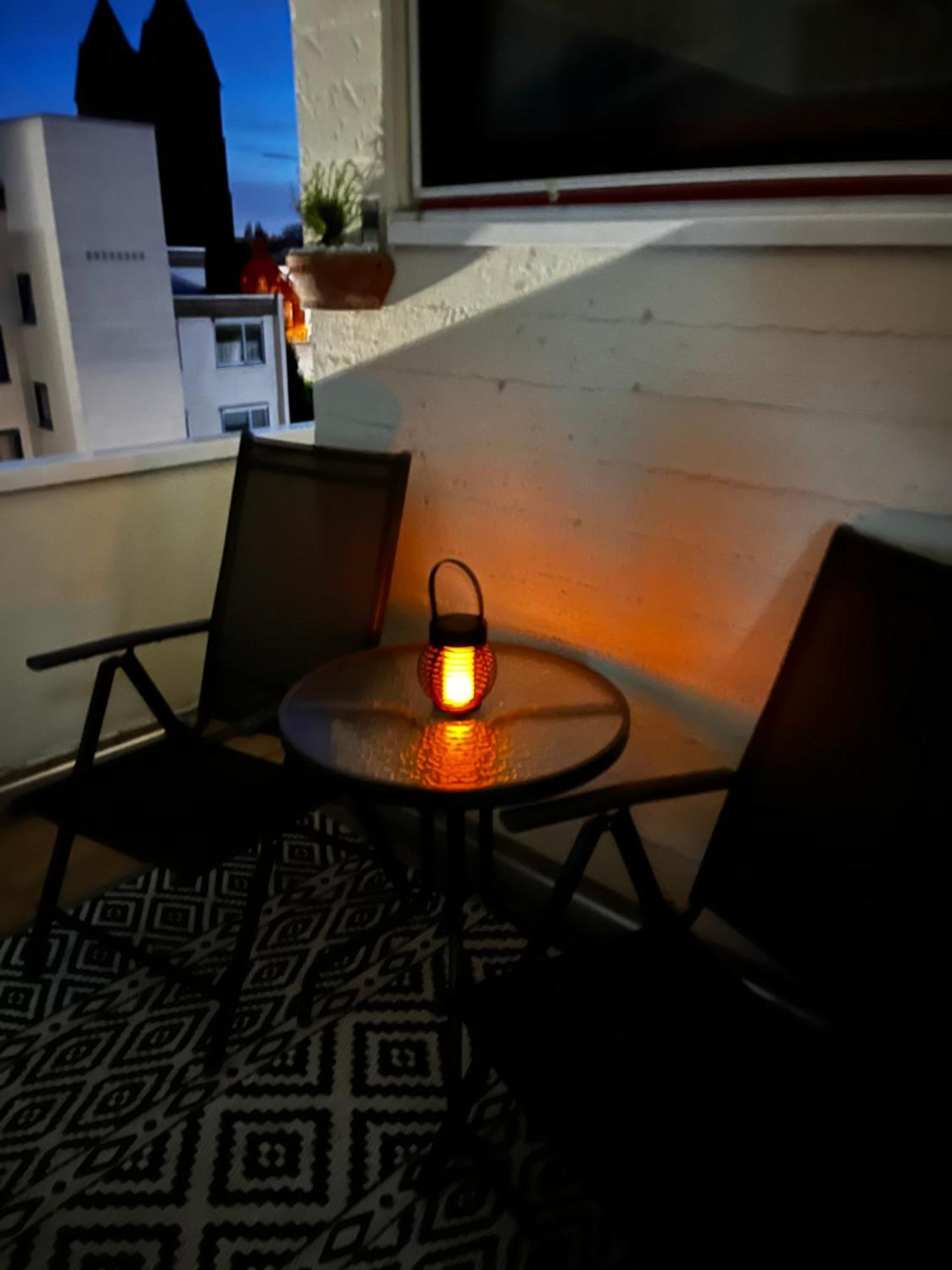 Gemuetliche, Ganze Wohnung In Ruhiger, Zentraler Lage Leverkusen Esterno foto